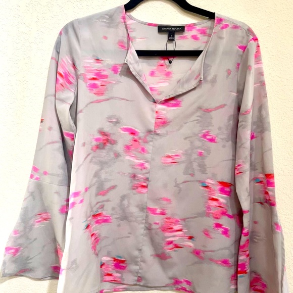 Banana Republic 70’s Style Top - Picture 1 of 4